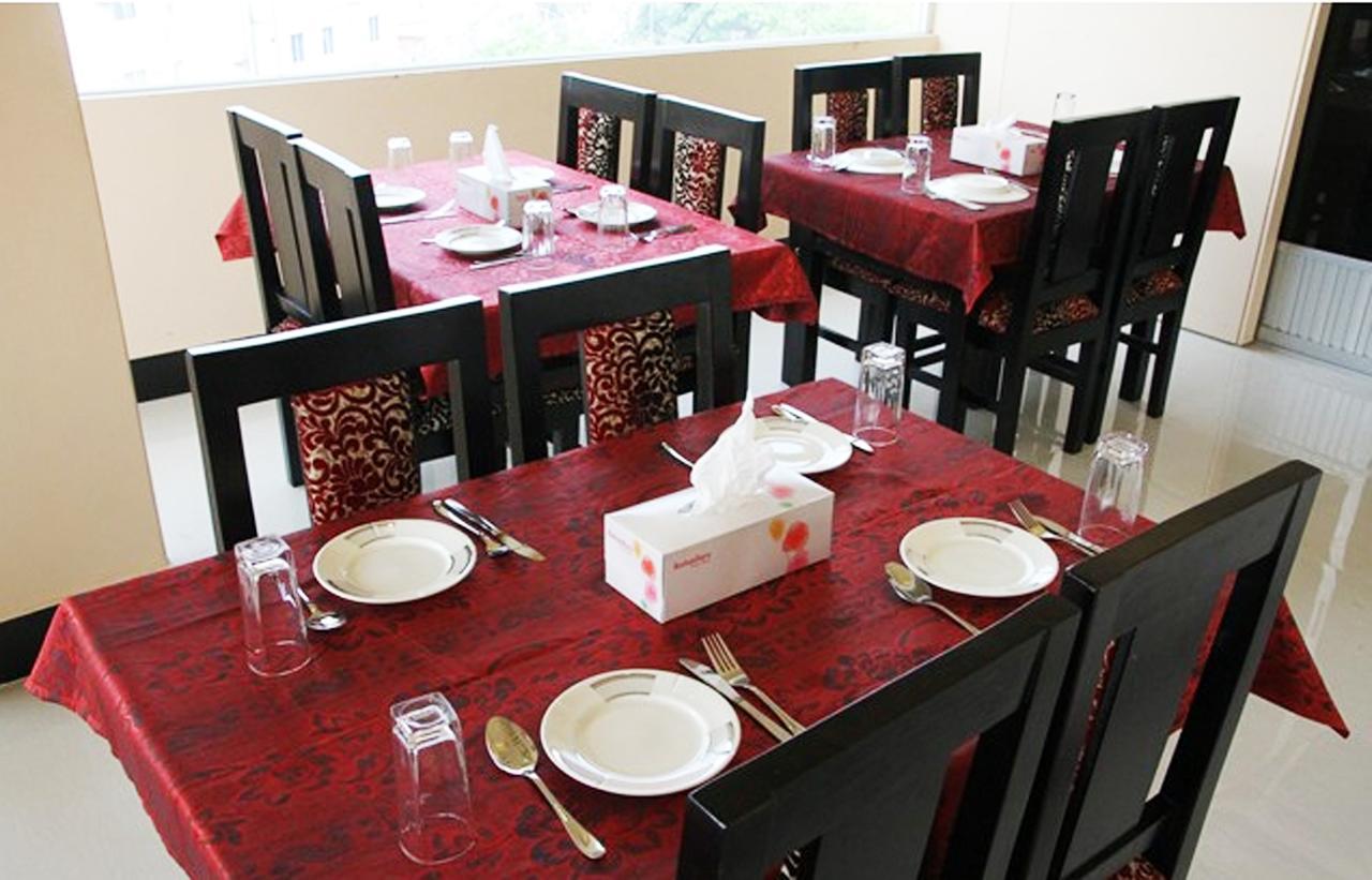 White Inn Luxury Residential Hotel Chittagong Exterior foto